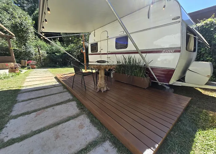 La Brume Trailers
